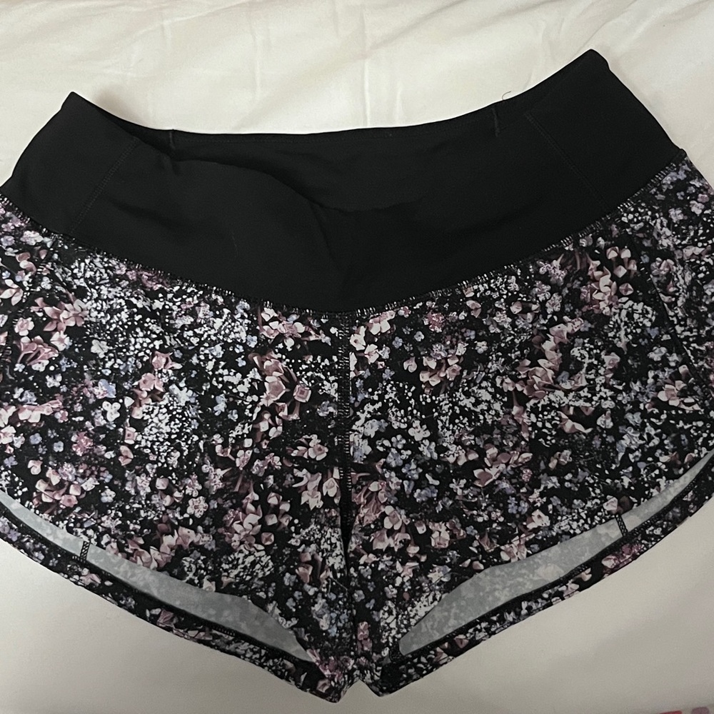 Lululemon Speed Up low rise lined short 2.5”